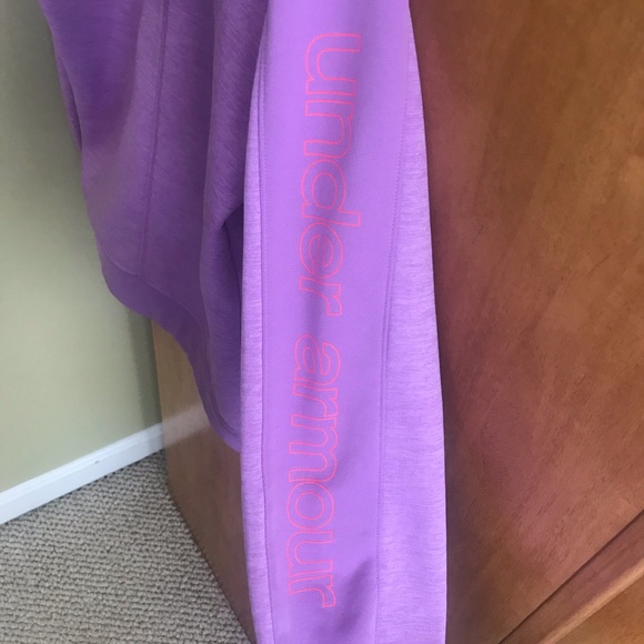 Girls Under Armour Youth Medium Purple Hoodie - Picture 6 of 9